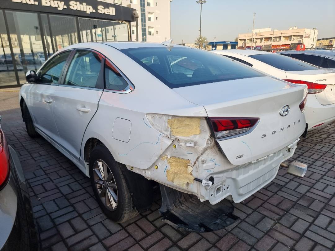 2018 HYUNDAI SONATA — 151758 Miles — Lot 215478 — Ind. 12 - Marhaba Auctions Used Cars - Image 4