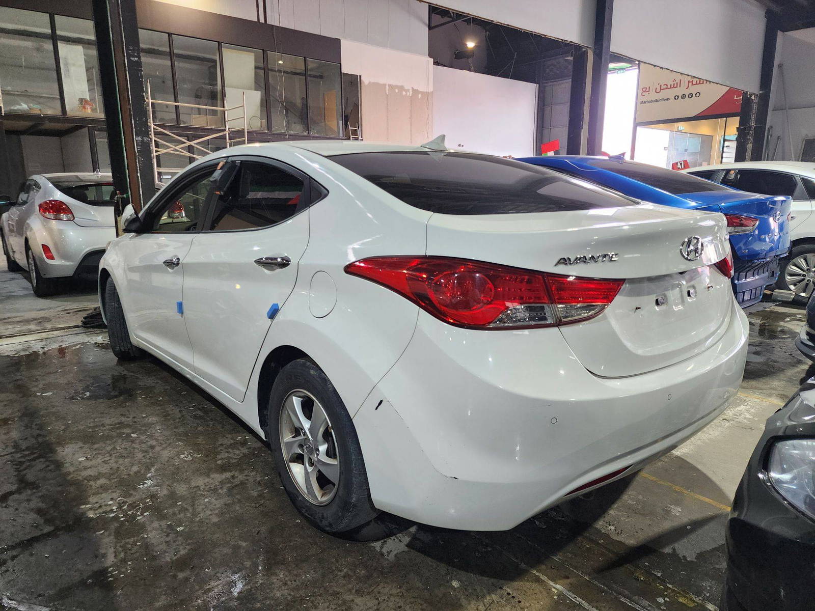 2011 HYUNDAI AVANTE — 186412 KM — Lot 014394 — Al Quoz - Marhaba Auctions Used Cars - Image 6