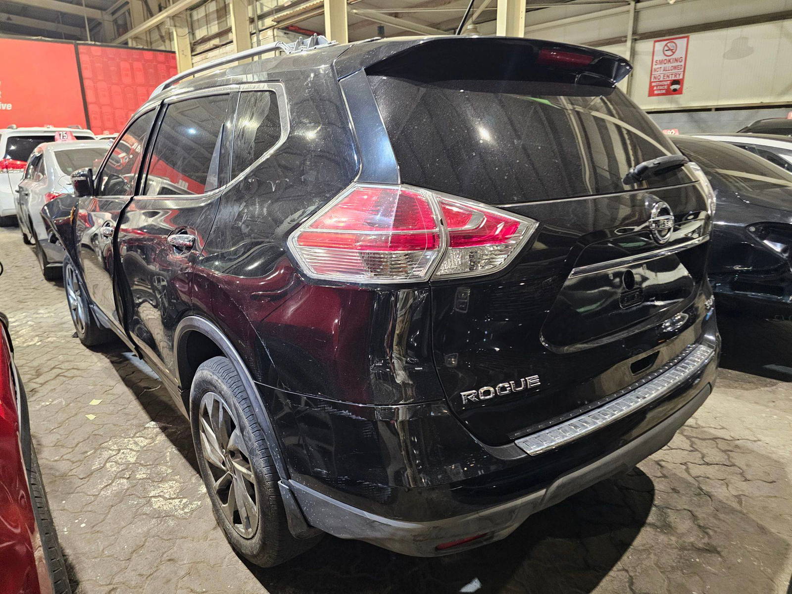 2014 NISSAN ROGUE — 210864 Miles — Lot 92349235 - Marhaba Auctions Used Cars - Image 4