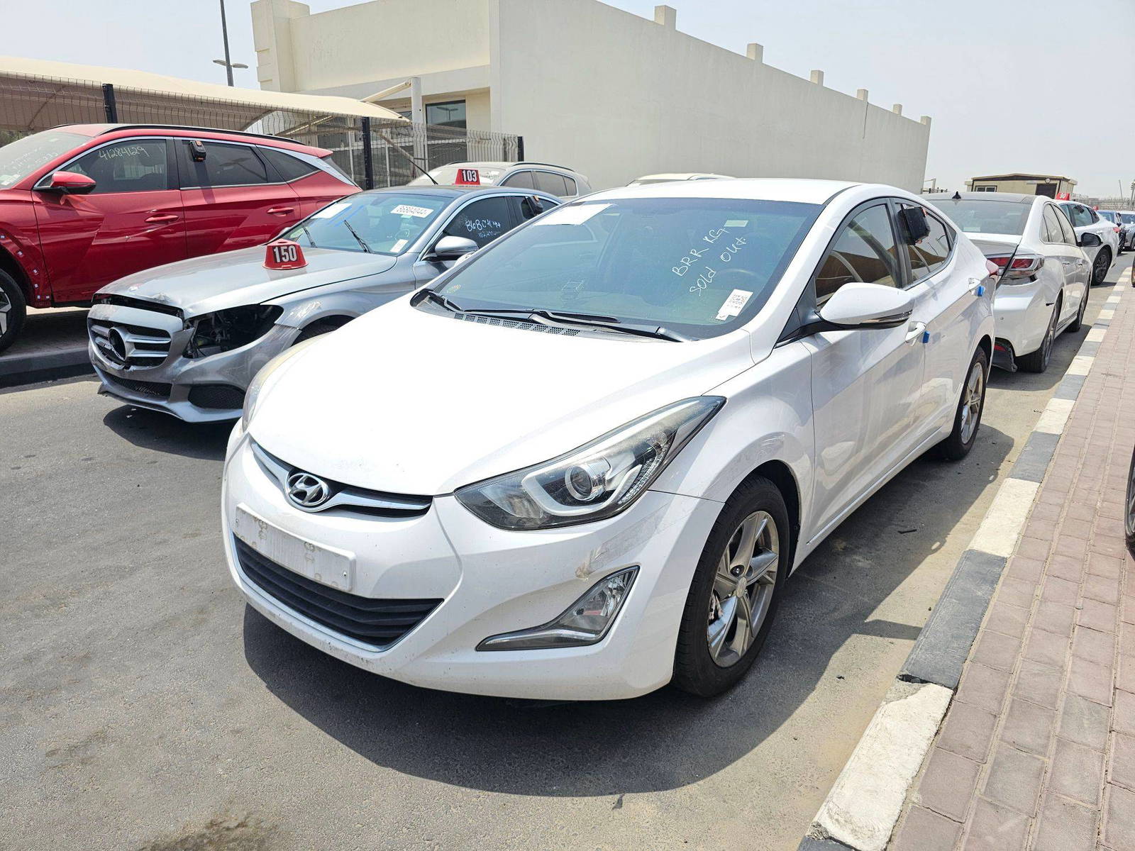 2016 HYUNDAI AVANTE — 273310 KM — Lot 603441 — Main - Marhaba Auctions Used Cars - Image 3