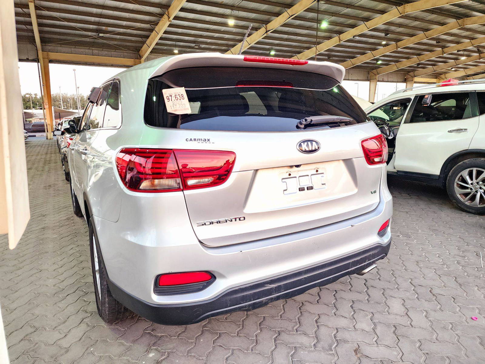 2020 KIA SORENTO — 117723 Miles — Lot 4508997 — Souq - Marhaba Auctions Used Cars - Image 3