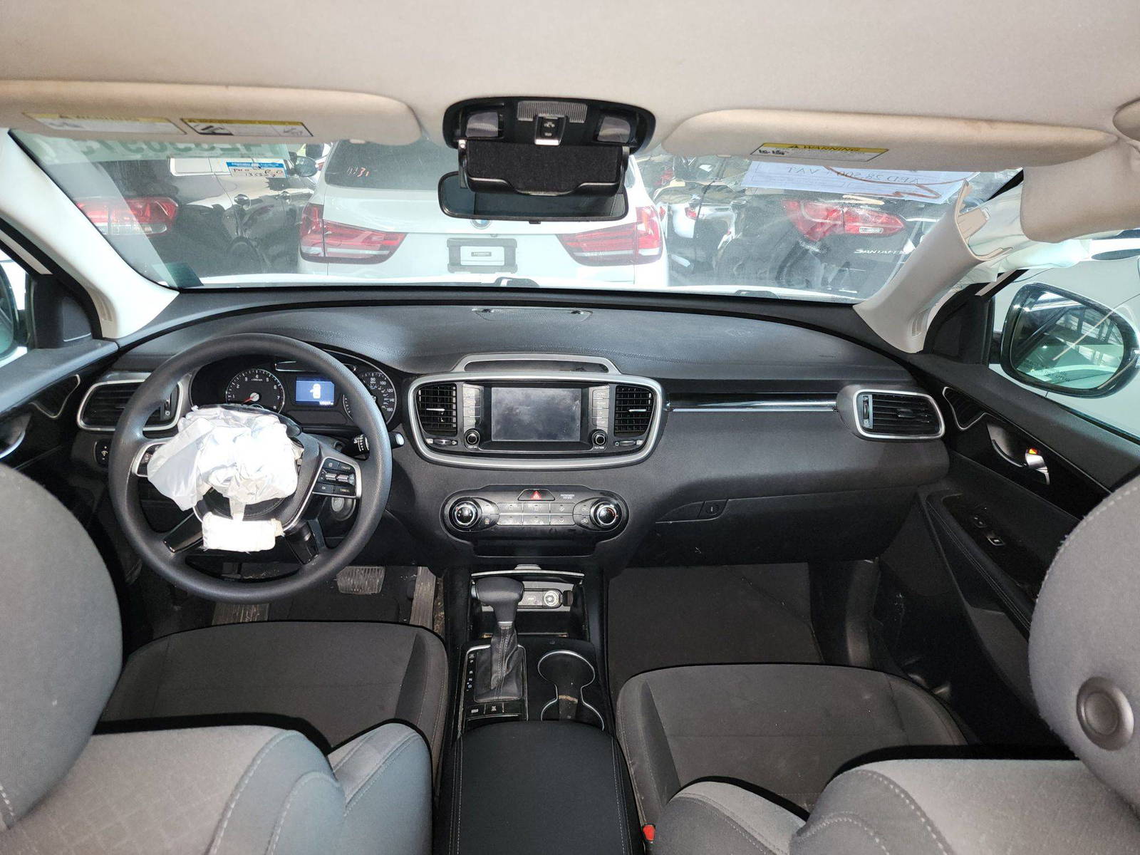 2020 KIA SORENTO — 135207 Miles — Lot 42096975 — Al Quoz - Marhaba Auctions Used Cars - Image 5