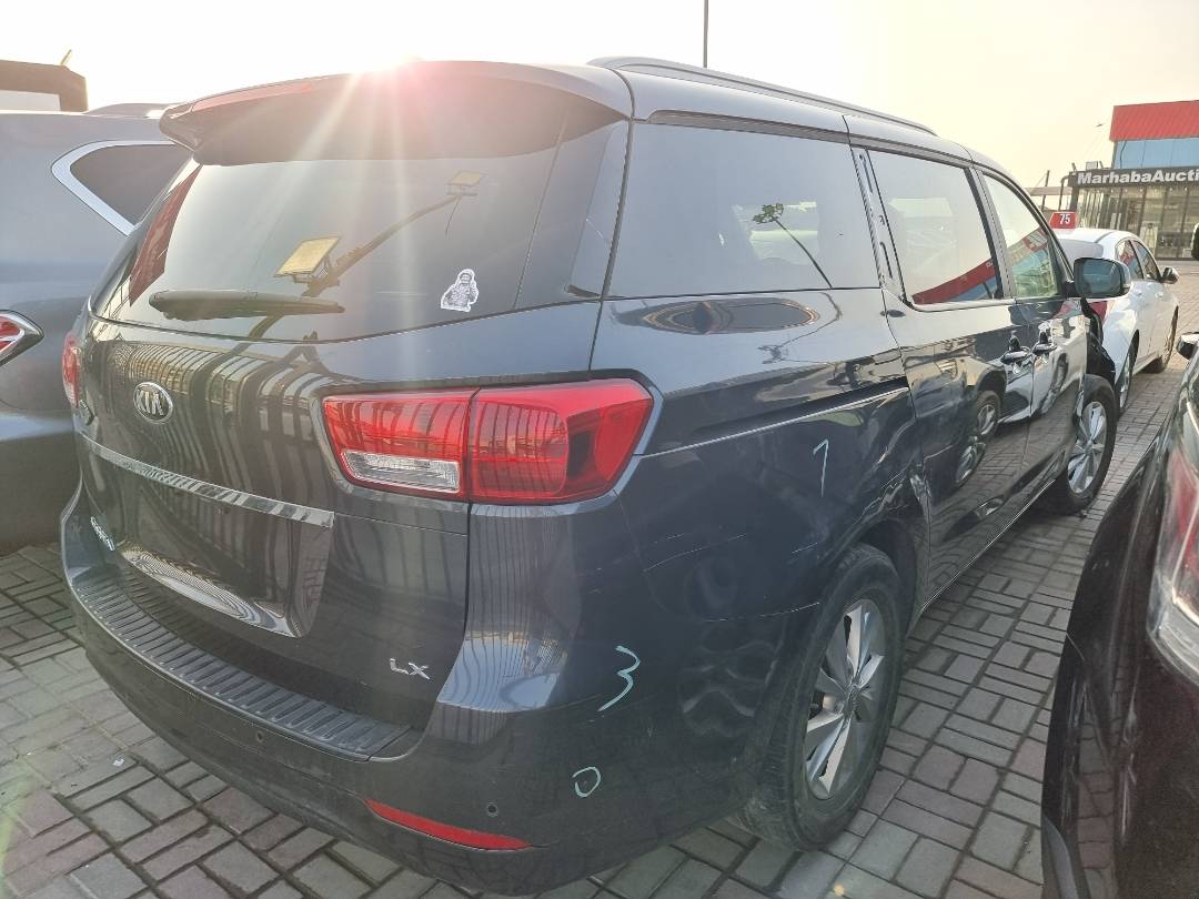 2017 KIA SEDONA — 91068 Miles — Lot 125487 — Ind. 12 - Marhaba Auctions Used Cars - Image 4