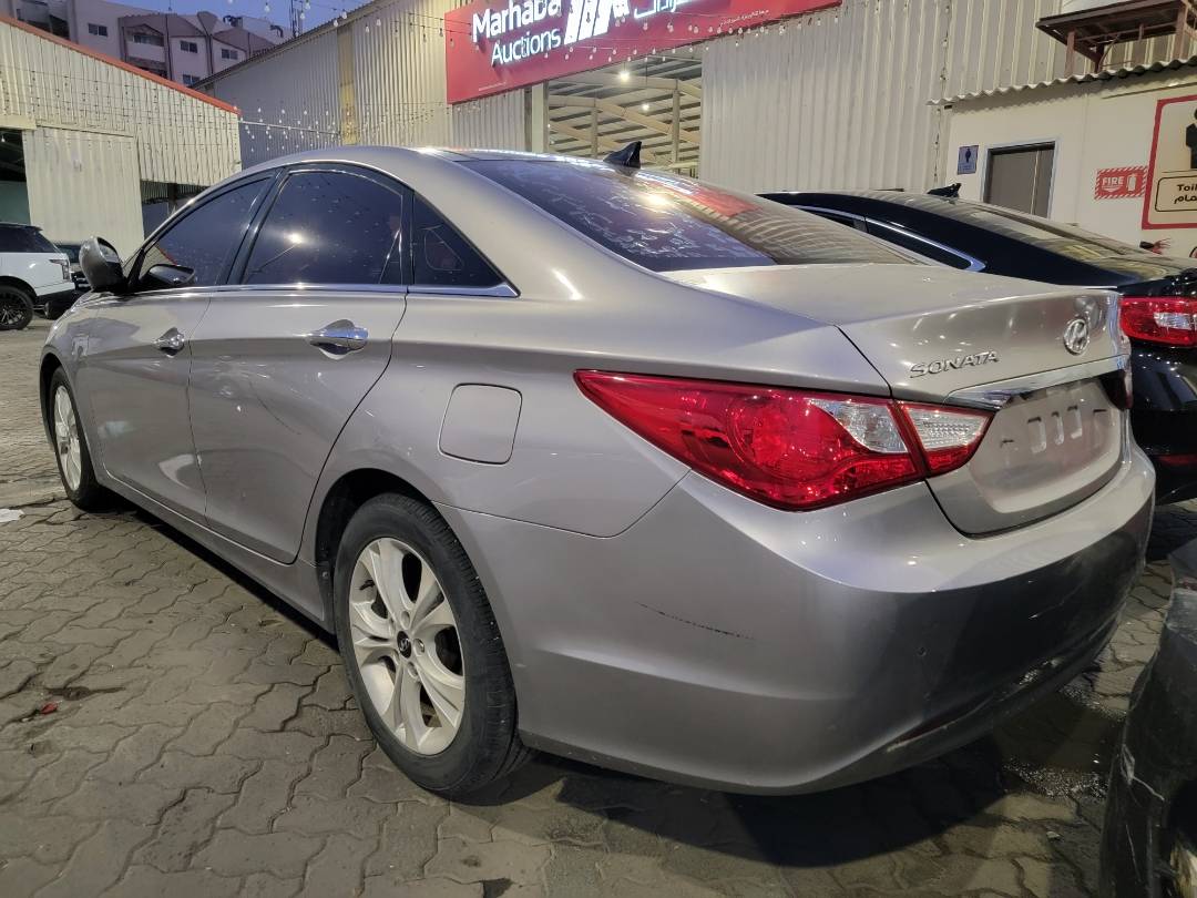 HYUNDAI SONATA 2010 - Marhaba Auction Used Cars - Image 3