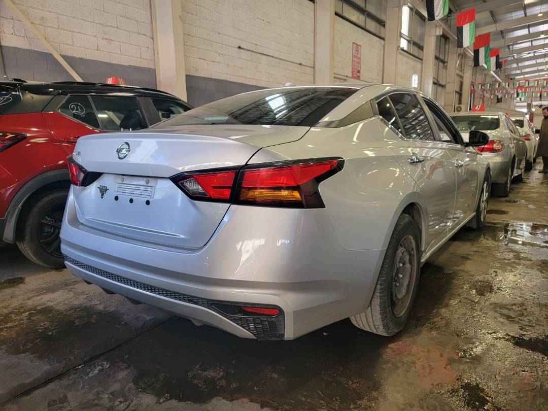 2019 NISSAN ALTIMA — 122497 Miles — Lot 246699 — Main - Marhaba Auctions Used Cars - Image 3