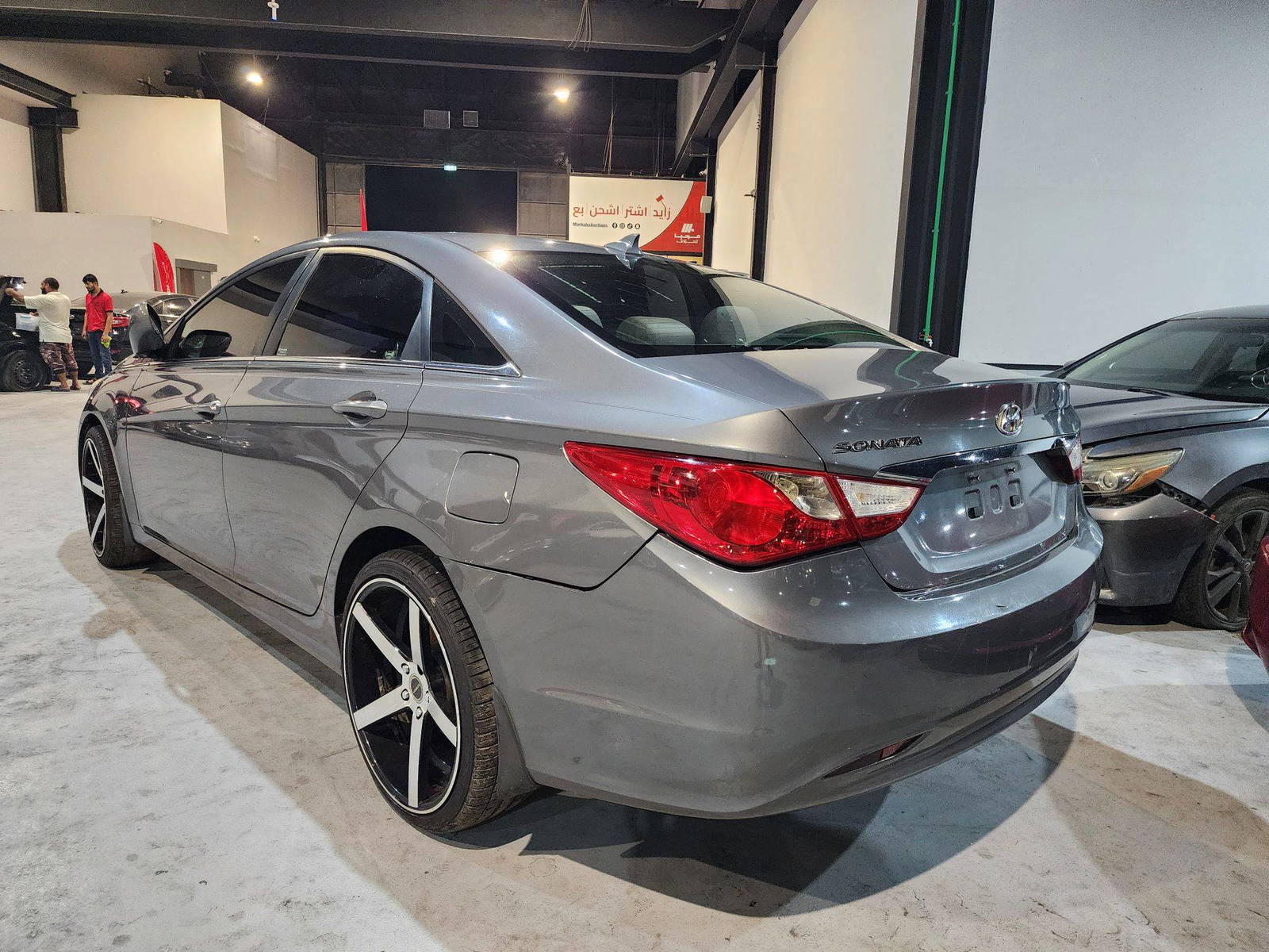 2013 HYUNDAI SONATA — 160035 Miles — Lot 4689 — Al Quoz - Marhaba Auctions Used Cars - Image 5