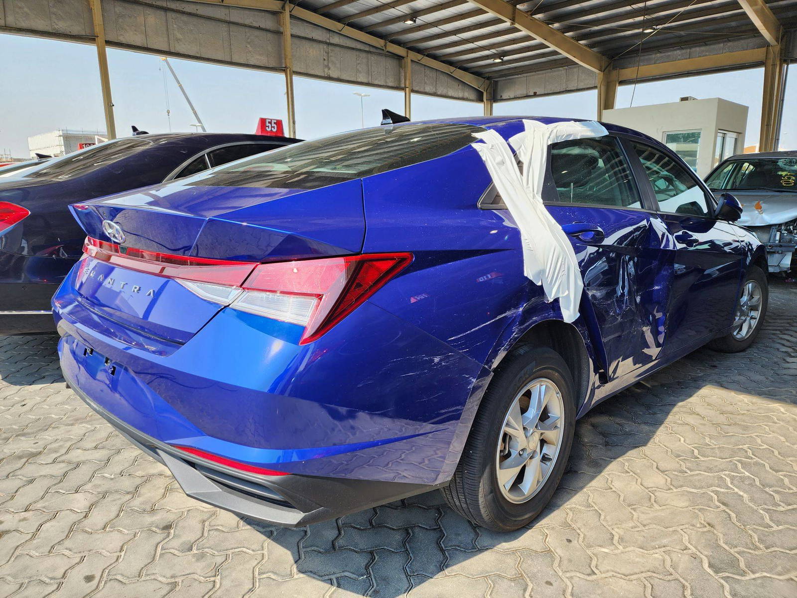 2022 HYUNDAI ELANTRA — 17670 Miles — Lot 61545294 — Souq - Marhaba Auctions Used Cars - Image 4