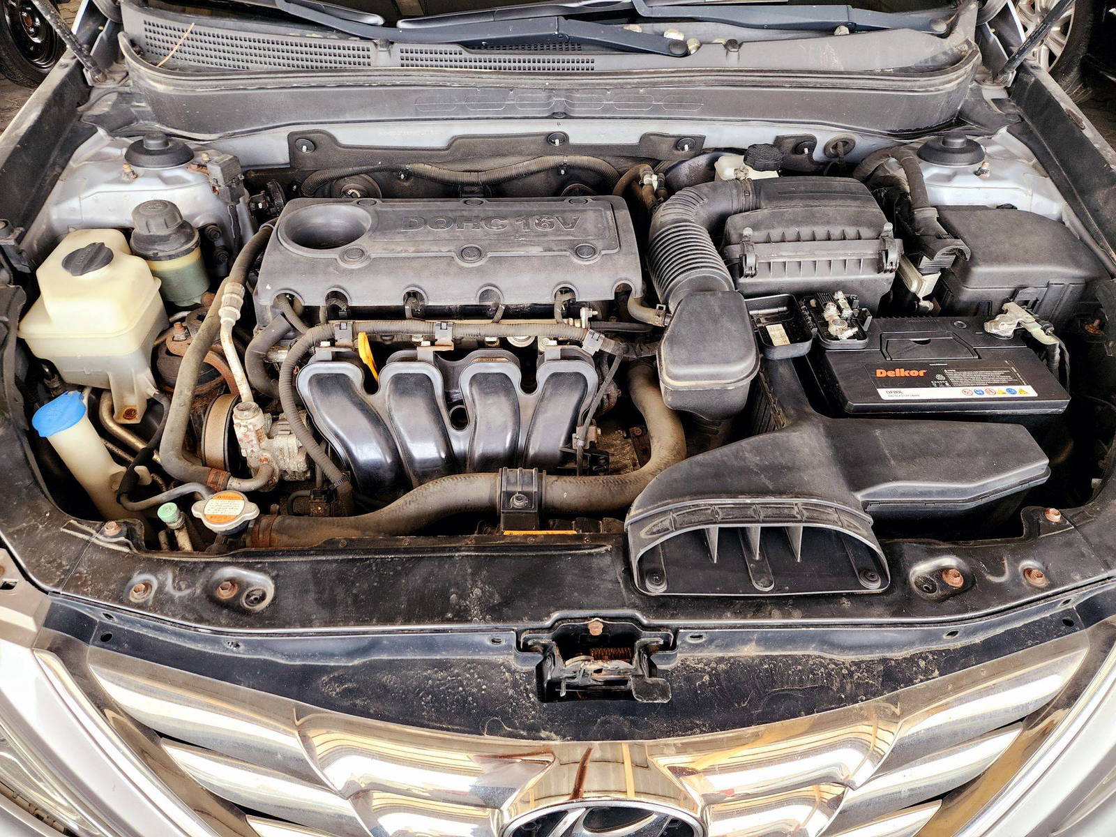 2010 HYUNDAI SONATA — 145370 KM — Lot 013750 — Souq - Marhaba Auctions Used Cars - Image 11