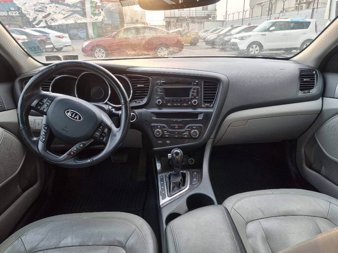 2011 KIA OPTIMA — 209812 Miles — Lot 215487 — Souq - Marhaba Auctions Used Cars - Image 7