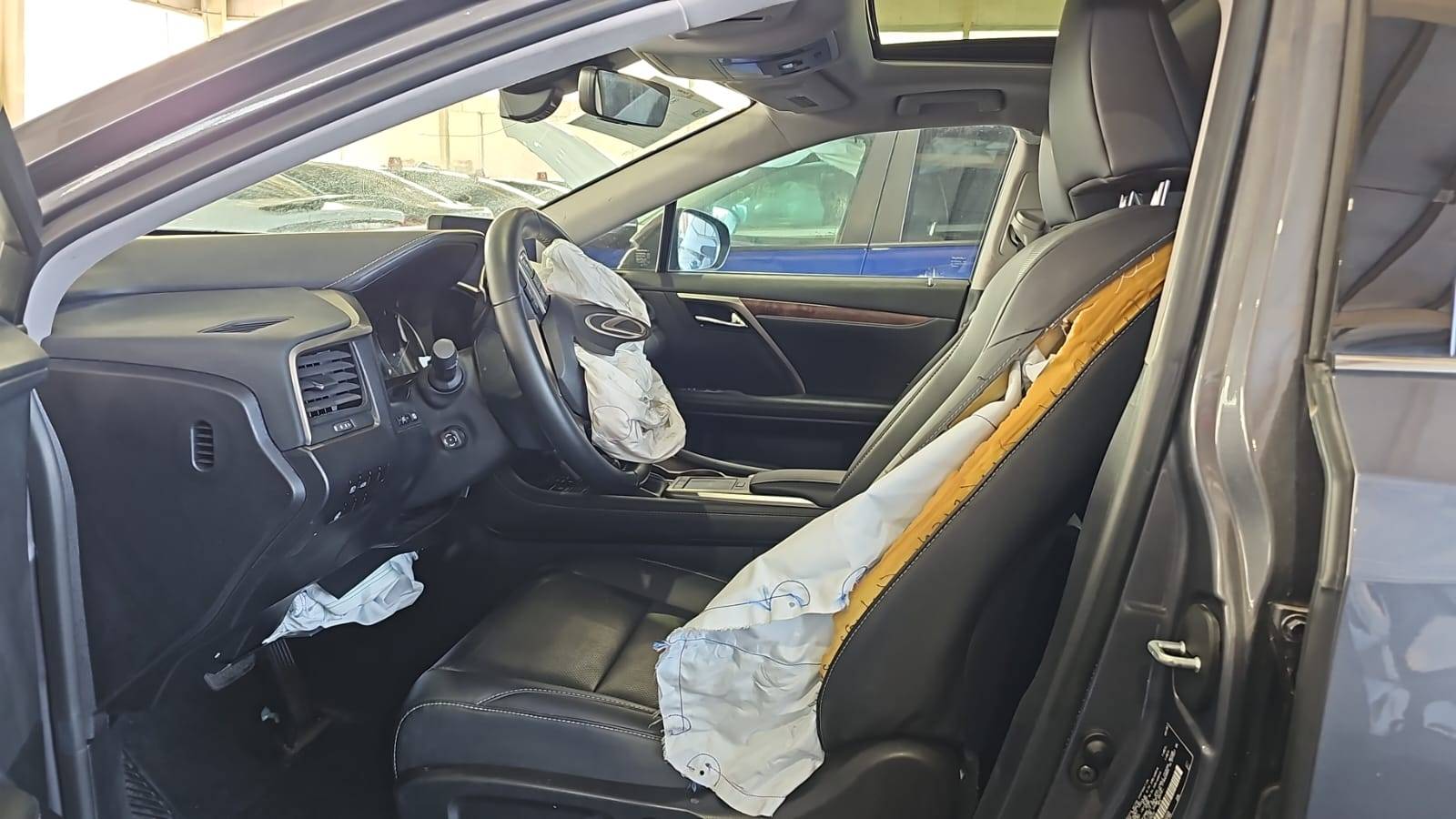 2022 LEXUS RX 350 — 38685 Miles — Lot N2039659 — Souq - Marhaba Auctions Used Cars - Image 6