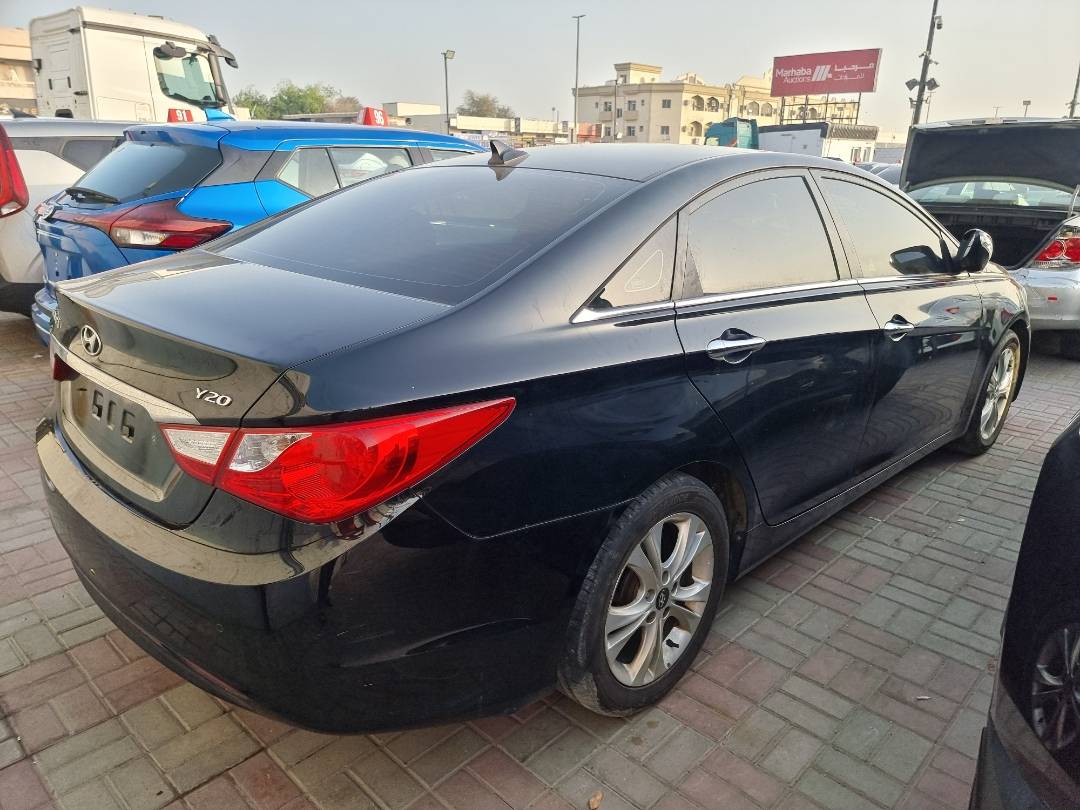 2011 HYUNDAI SONATA — 152180 KM — Lot 215487 — Ind. 12 - Marhaba Auctions Used Cars - Image 4