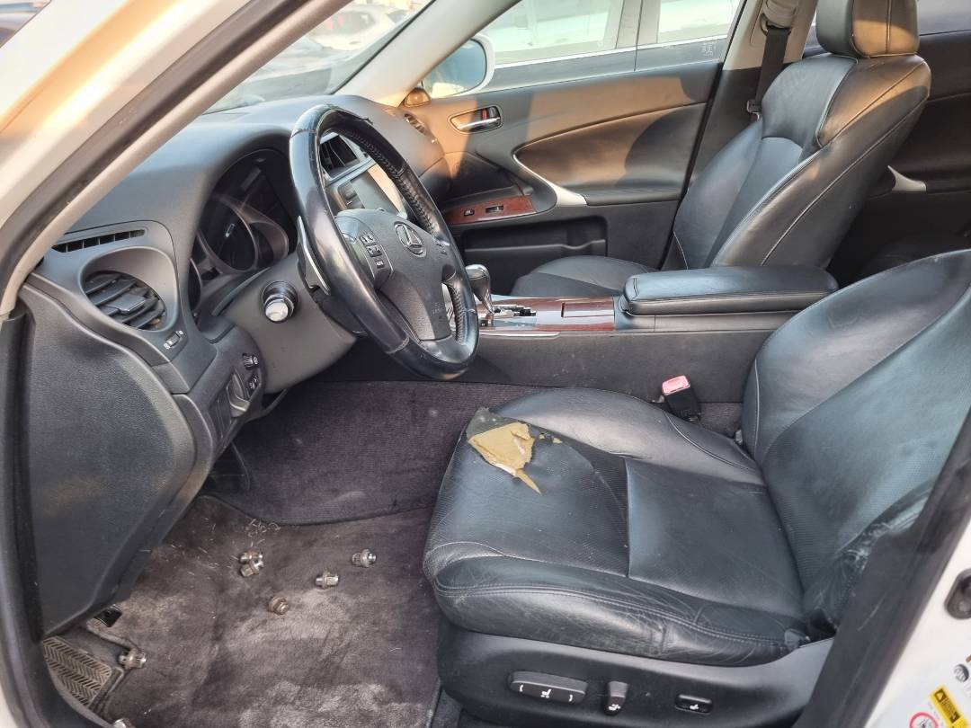2008 LEXUS IS 250 — 240889 Miles — Lot 125487 — Souq - Marhaba Auctions Used Cars - Image 6