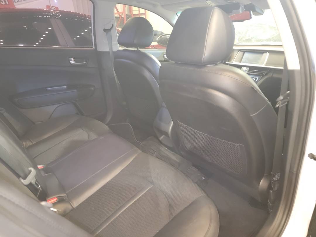 2019 KIA OPTIMA — 58364 Miles — Lot 38044477 - Marhaba Auctions Used Cars - Image 5