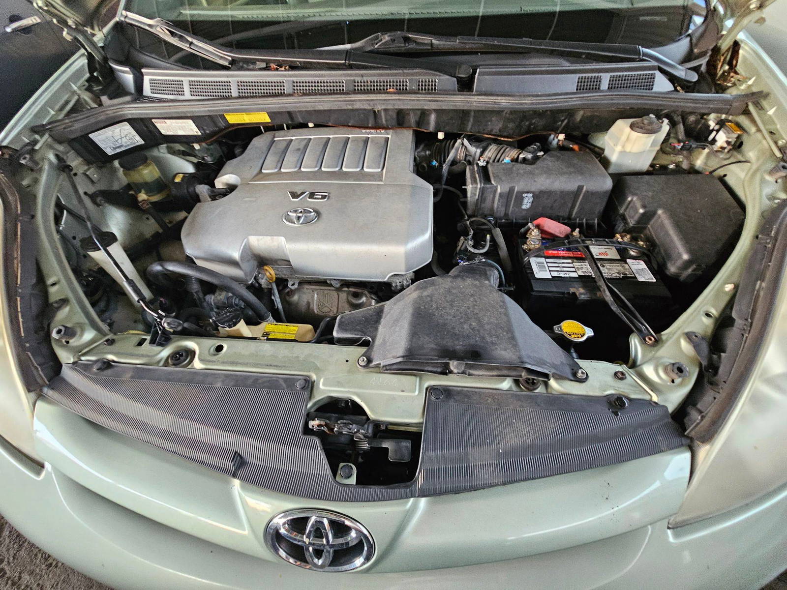 2008 TOYOTA SIENNA — 166487 Miles — Lot 92642595 - Marhaba Auctions Used Cars - Image 10