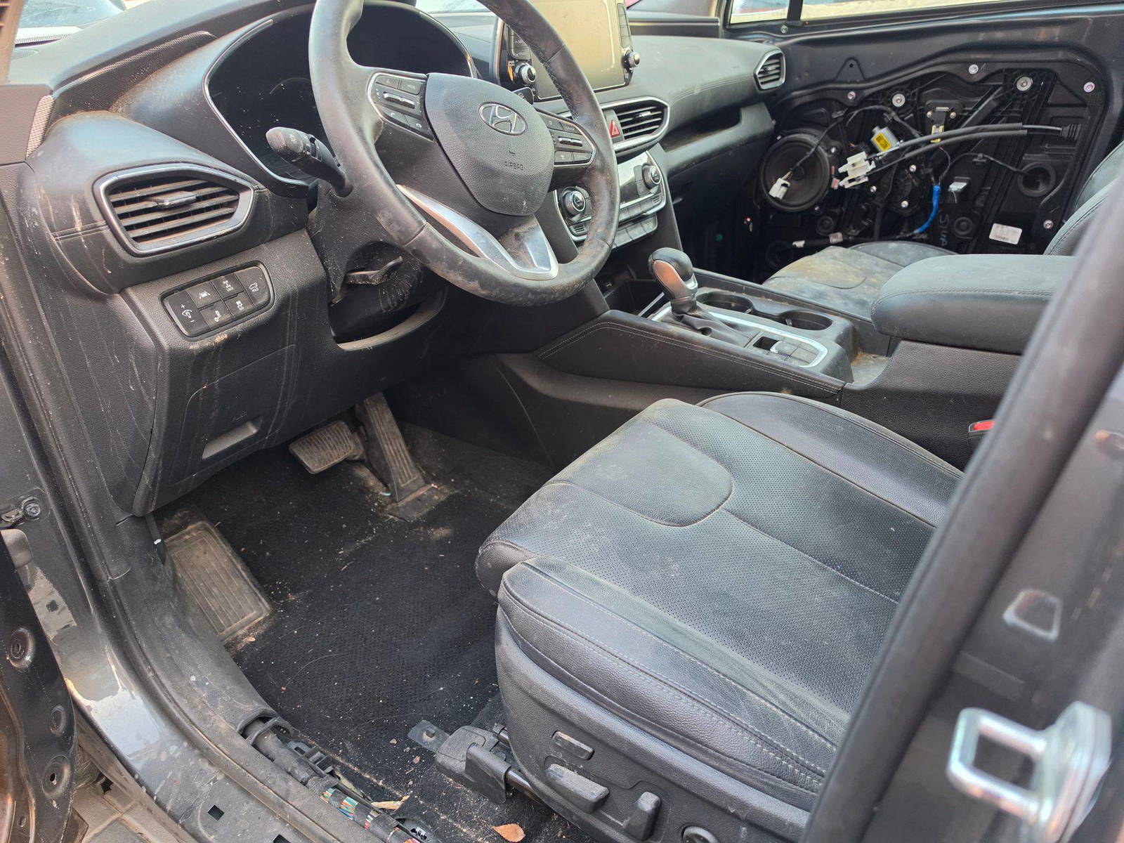 HYUNDAI SANTA FE LIMITED 2019 - Marhaba Auction Used Cars - Image 9