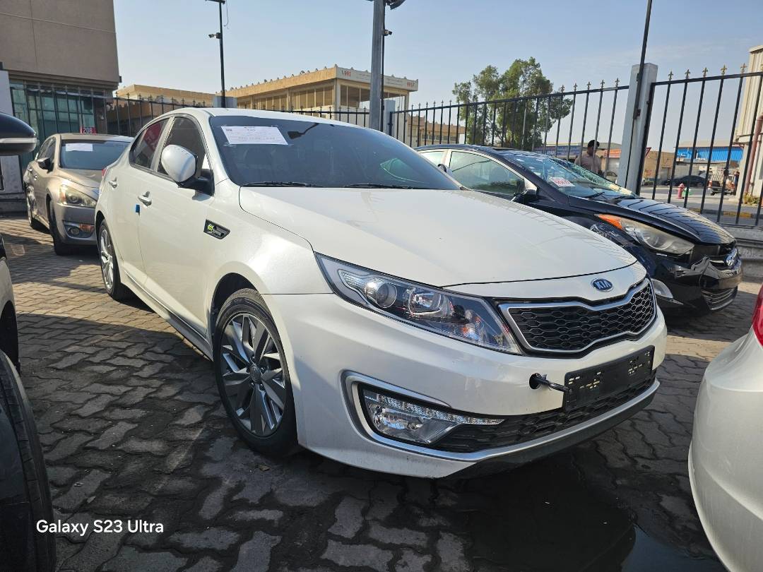 2013 KIA K5 — 133051 KM — Lot 015745 — Souq - Marhaba Auctions Used Cars - Image 4