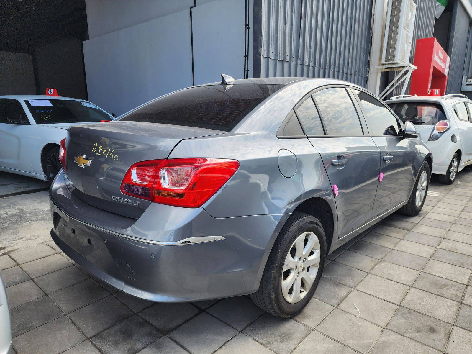 2016 CHEVROLET CRUIZE — 124427 KM — Lot 353461 — Al Quoz - Marhaba Auctions Used Cars - Image 5