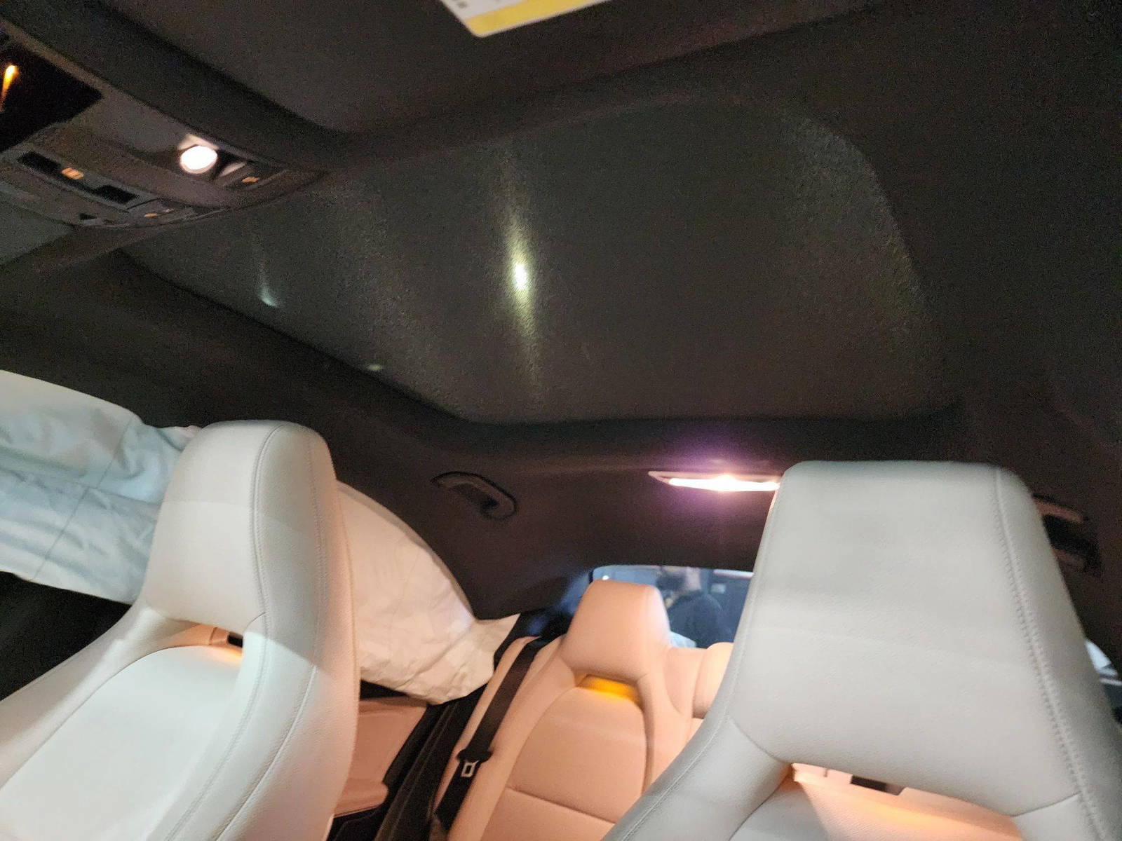 2018 MERCEDES BENZ CLA 250 — 69660 Miles — Lot 39535612 — Al Quoz - Marhaba Auctions Used Cars - Image 9