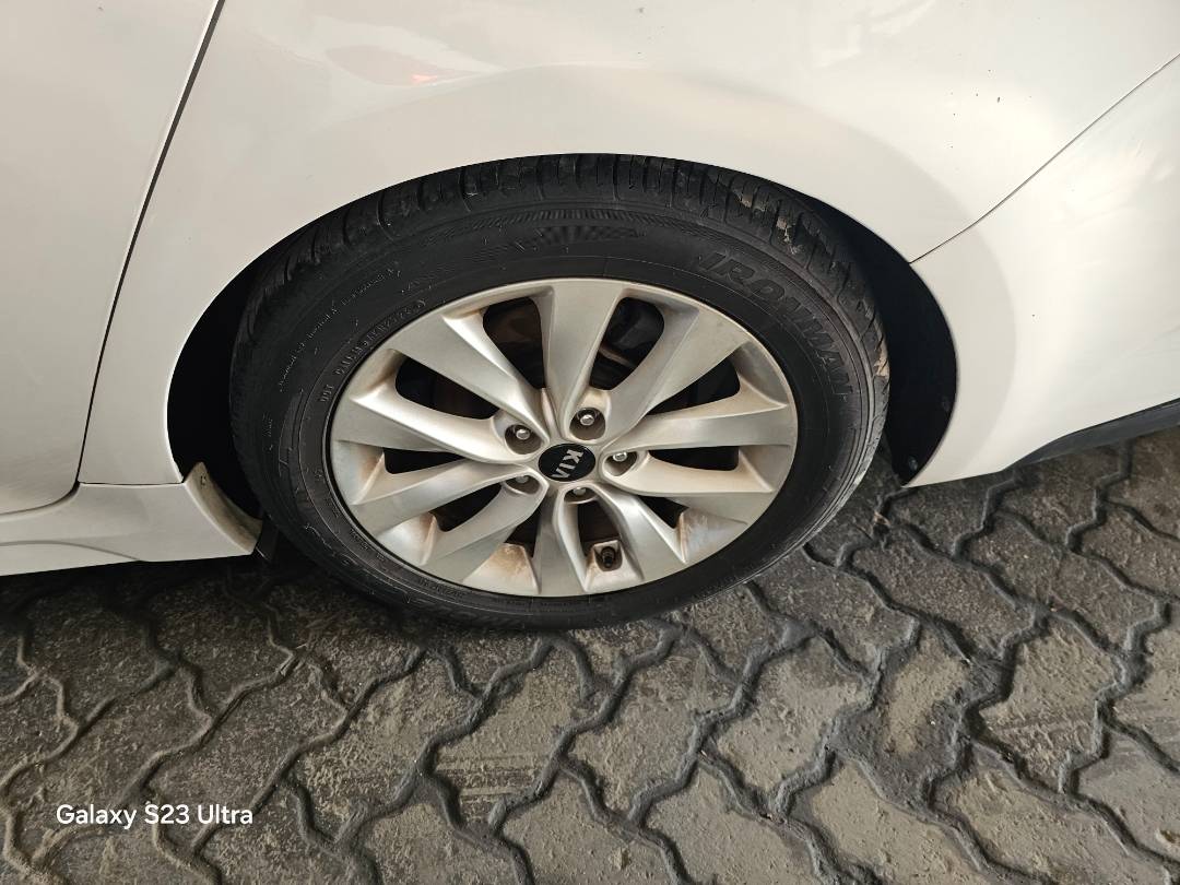 2019 KIA OPTIMA — 79855 Miles — Lot G370433 — Main - Marhaba Auctions Used Cars - Image 7
