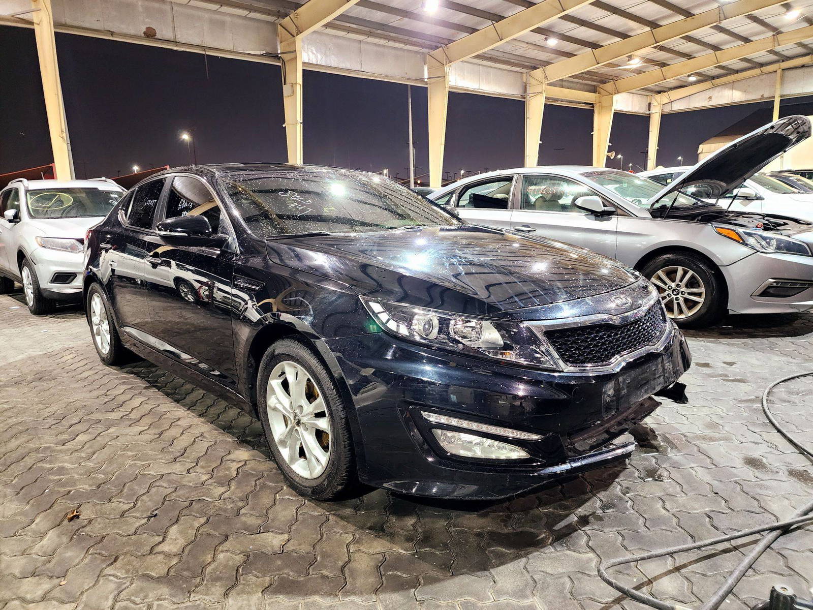 2011 KIA K5 — 253527 KM — Lot 004297 — Ind. 12 - Marhaba Auctions Used Cars - Image 4
