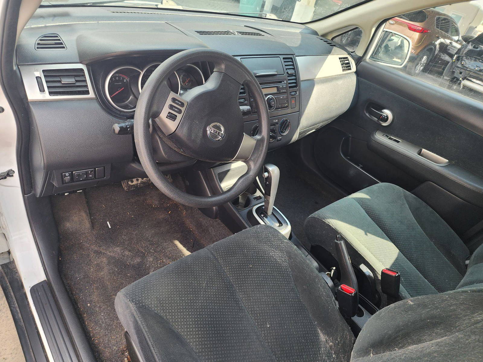 2011 NISSAN VERSA — 100106 Miles — Lot 67191823 - Marhaba Auctions Used Cars - Image 4