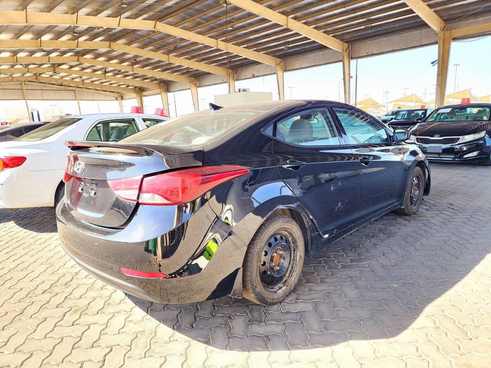 2014 HYUNDAI ELANTRA — 199253 KM — Lot E0EH517238 — Souq - Marhaba Auctions Used Cars - Image 3