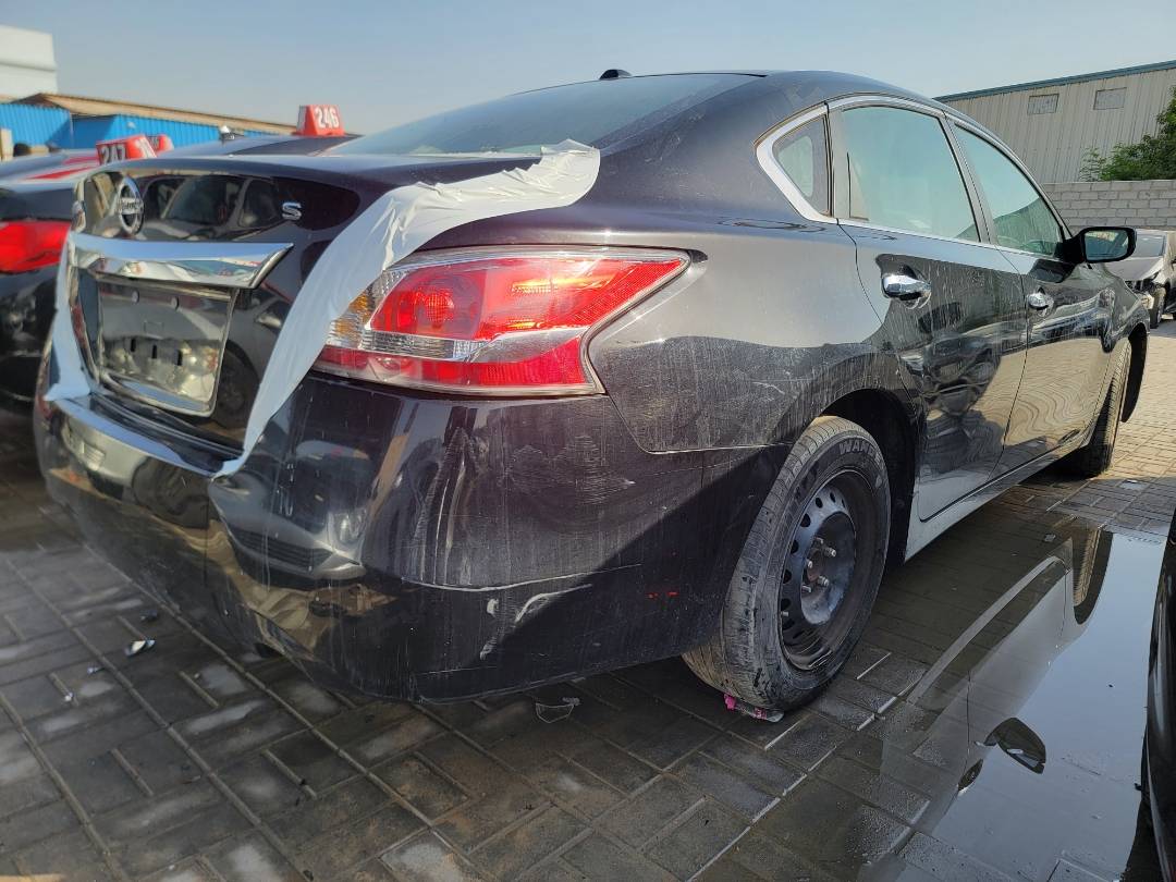 2015 NISSAN ALTIMA — 176150 Miles — Lot 71020733 - Marhaba Auctions Used Cars - Image 4