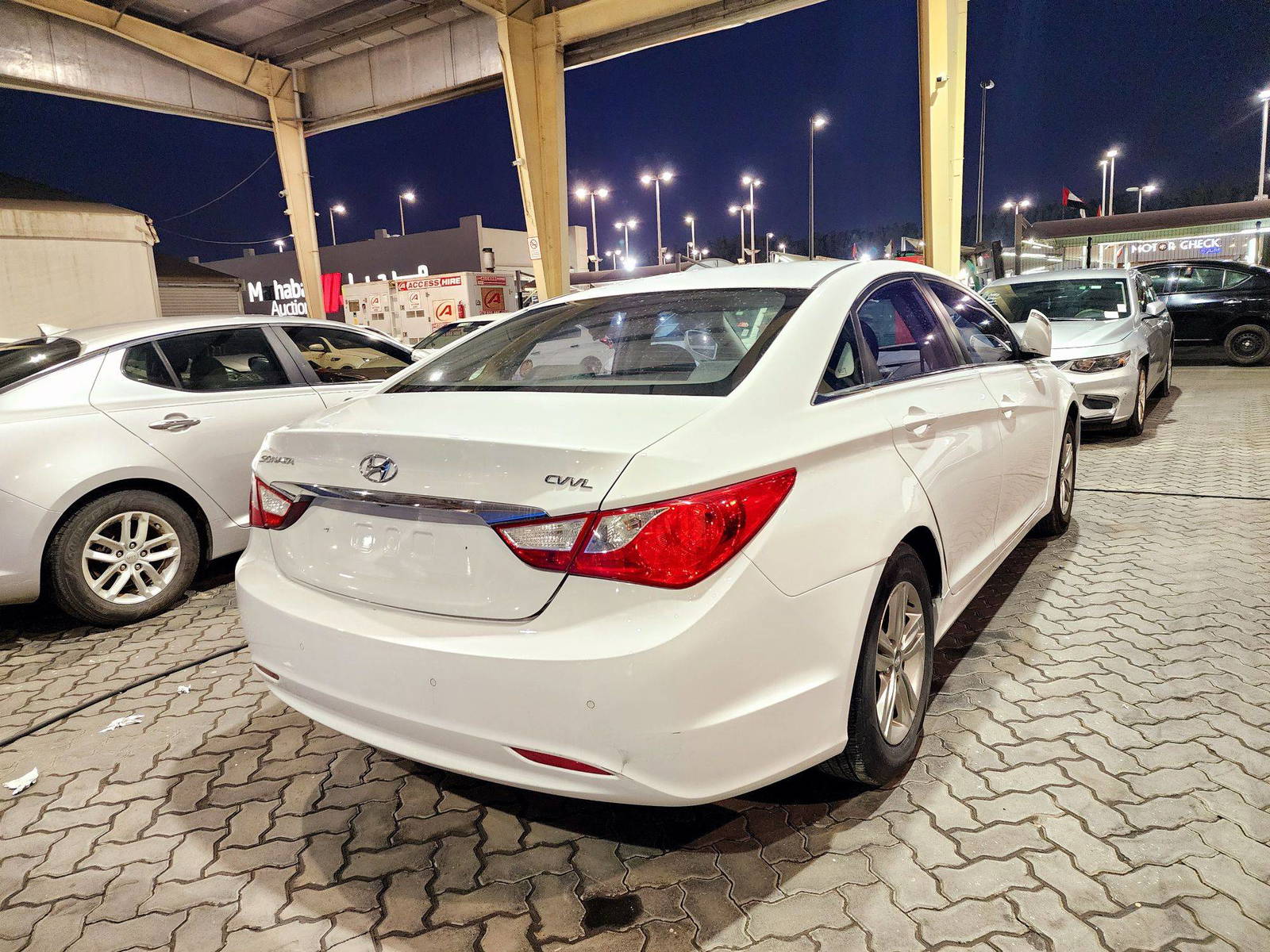 2013 HYUNDAI SONATA — 163196 KM — Lot 573166 — Souq - Marhaba Auctions Used Cars - Image 3