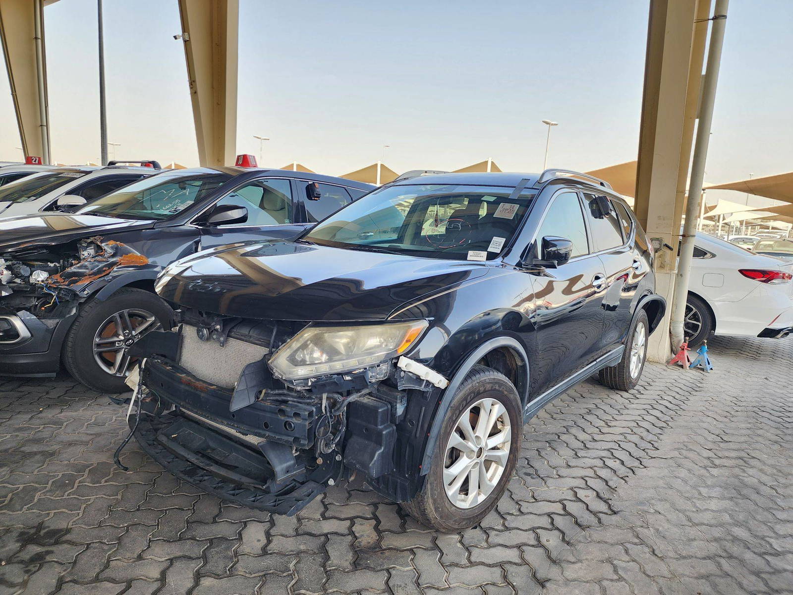 2016 NISSAN ROGUE — 174313 Miles — Lot 723341 — Souq - Marhaba Auctions Used Cars - Image 4