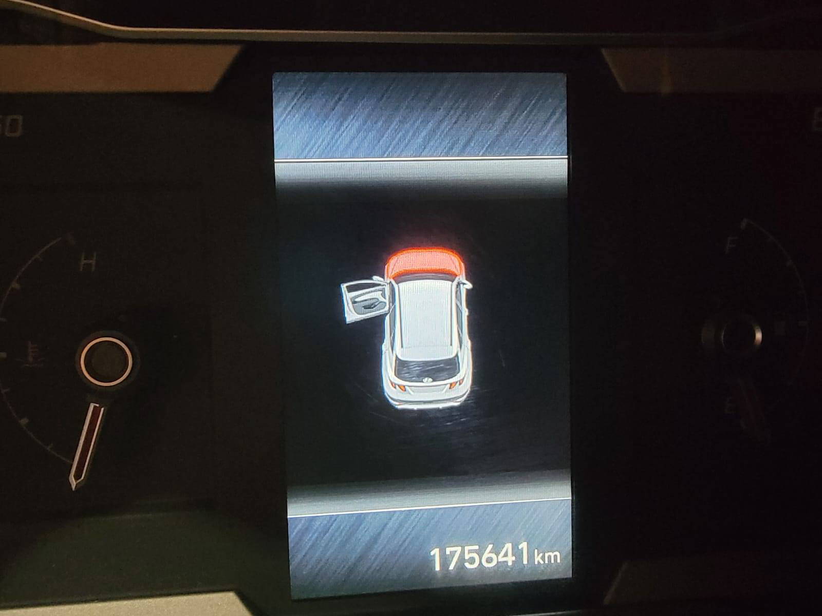 HYUNDAI TUCSON 2022 - Marhaba Auction Used Cars - Image 11