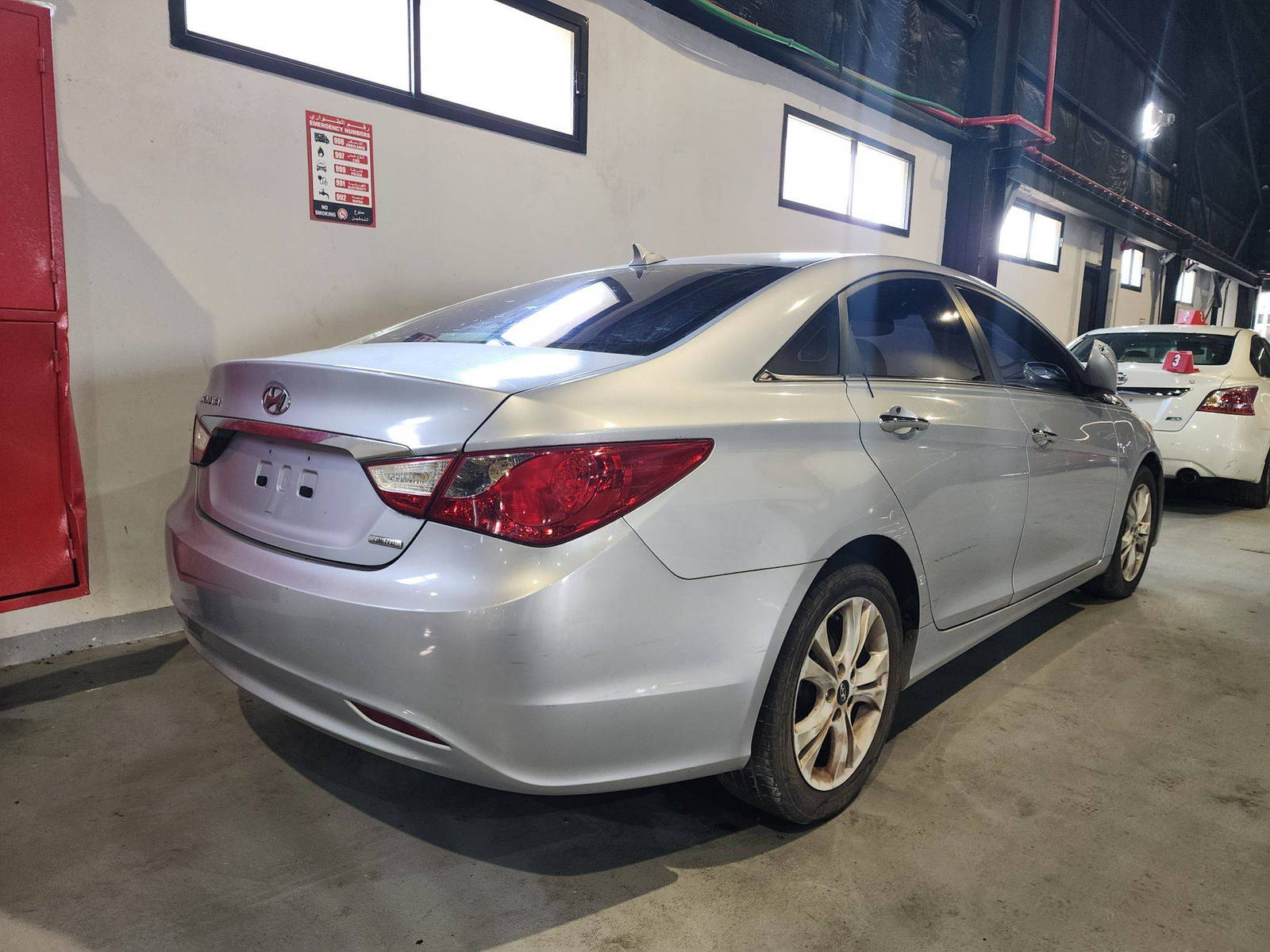 2011 HYUNDAI SONATA — 223972 Miles — Lot 36736 — Al Quoz - Marhaba Auctions Used Cars - Image 3