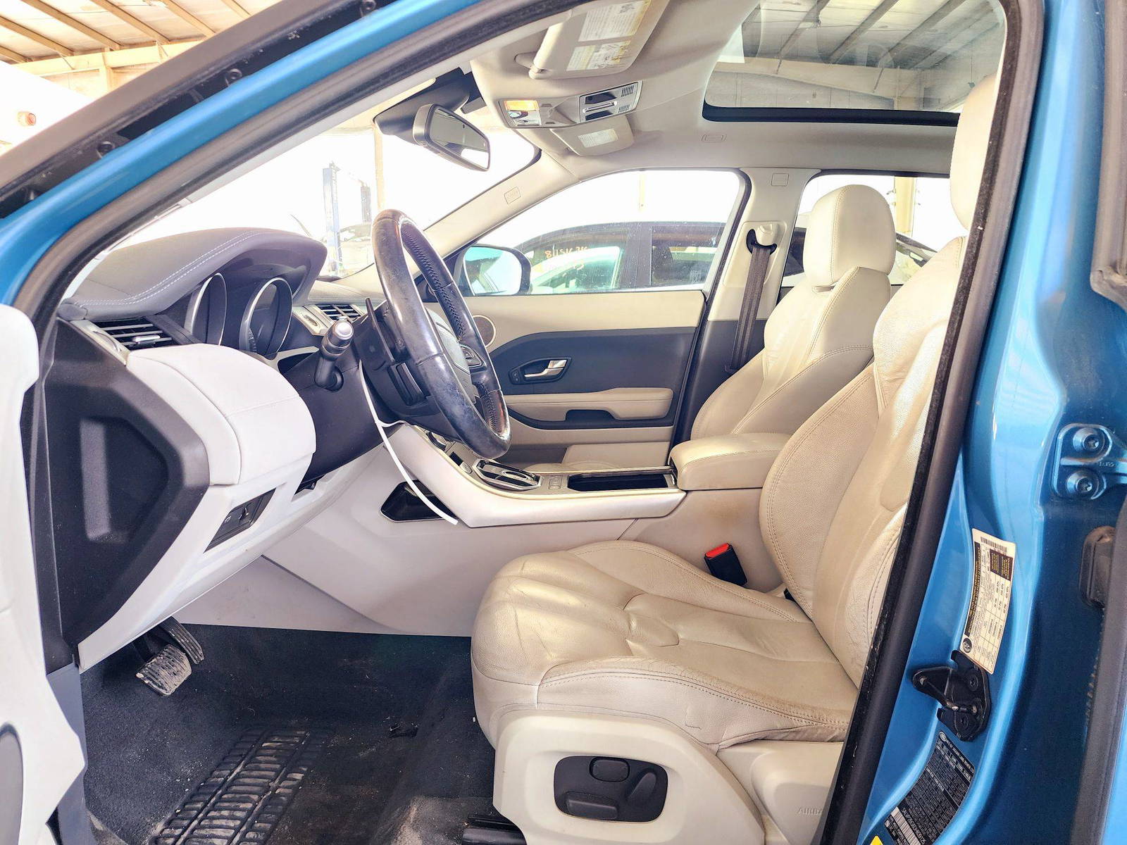 2013 LAND ROVER RANGE ROVER EVOQUE PURE PLUS — 170867 Miles — Lot G6DH839125 — Souq - Marhaba Auctions Used Cars - Image 9