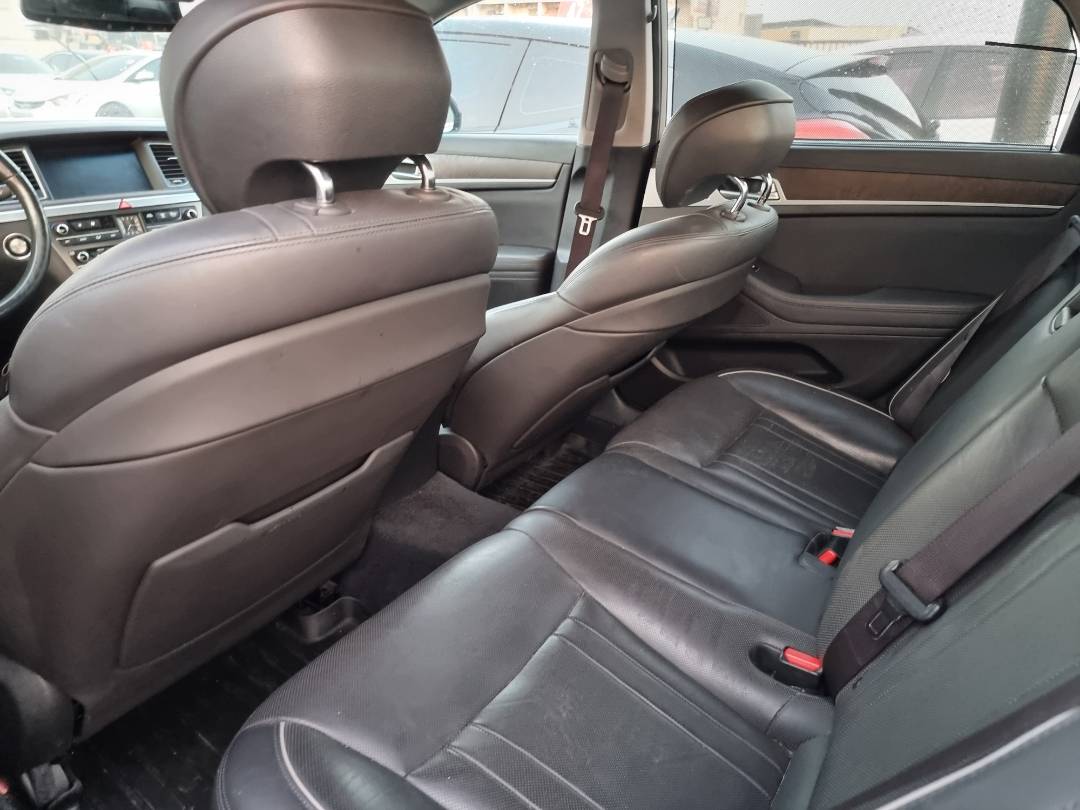 2015 HYUNDAI GENESIS — 182762 Miles — Lot 22471 — Ind. 12 - Marhaba Auctions Used Cars - Image 6
