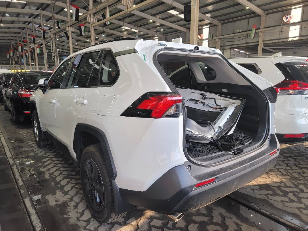 2021 TOYOTA RAV4 — 28458 Miles — Lot C237363 — Main - Marhaba Auctions Used Cars - Image 5