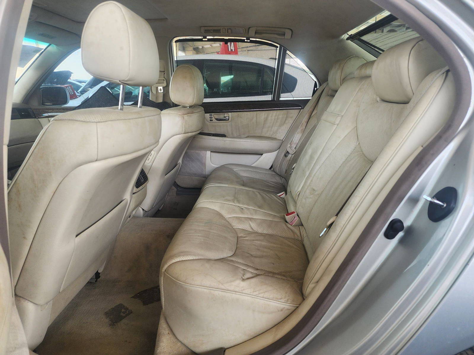2002 LEXUS LS 430 — 140117 Miles — Lot 38671141 — Souq - Marhaba Auctions Used Cars - Image 7