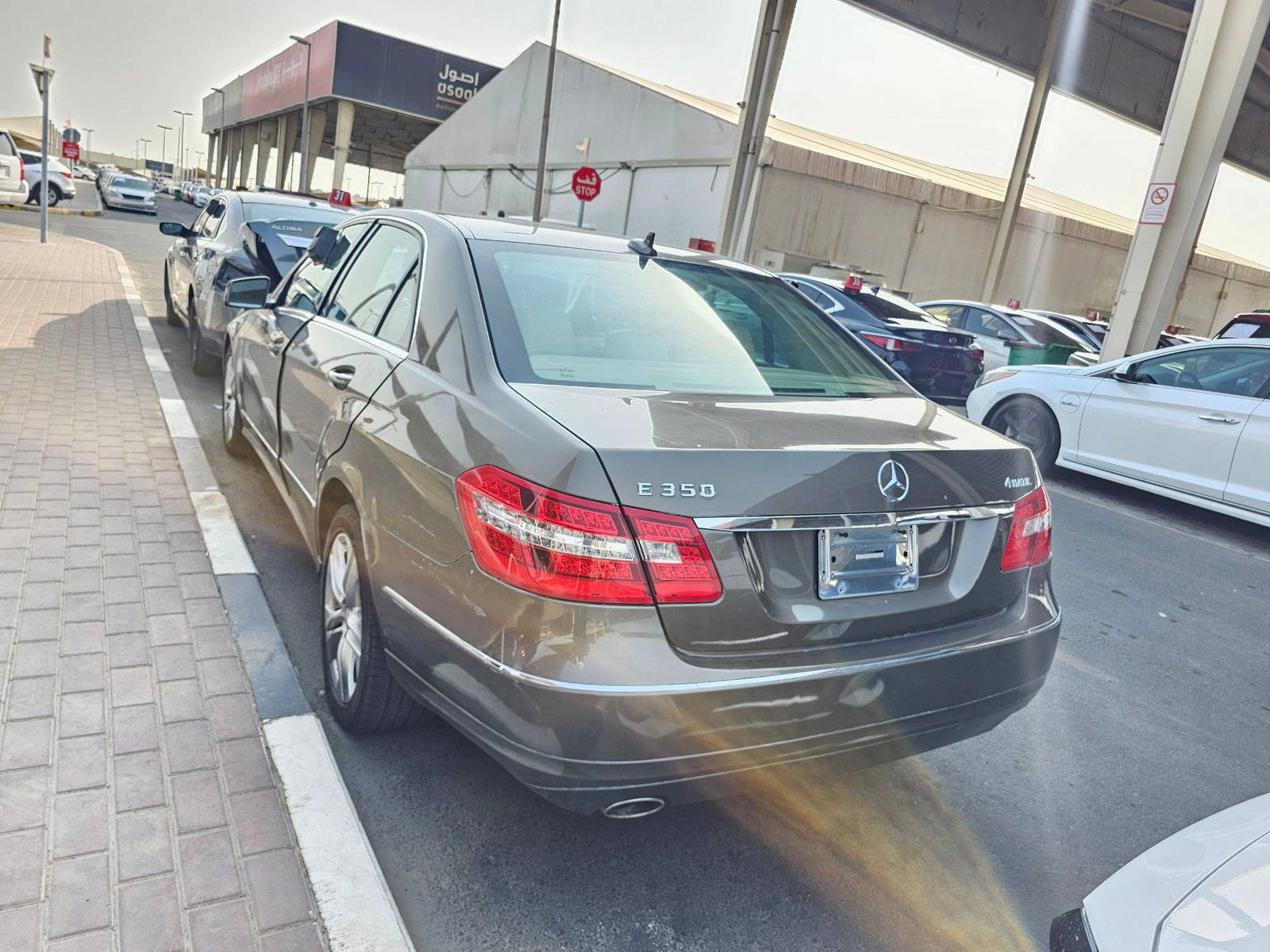 2011 MERCEDES BENZ E 350 — 95220 Miles — Lot B9BA354740 — Souq - Marhaba Auctions Used Cars - Image 3