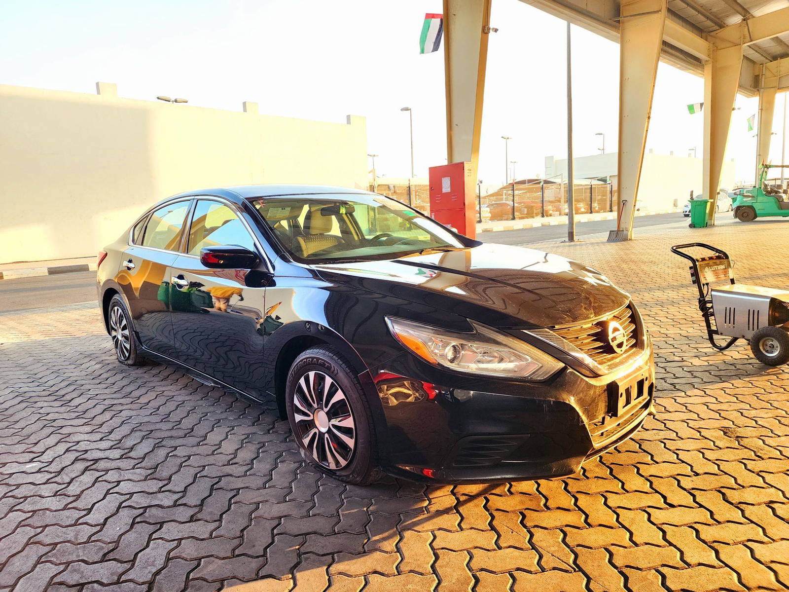2016 NISSAN ALTIMA — 187664 Miles — Lot 40211196 — Souq - Marhaba Auctions Used Cars - Image 4