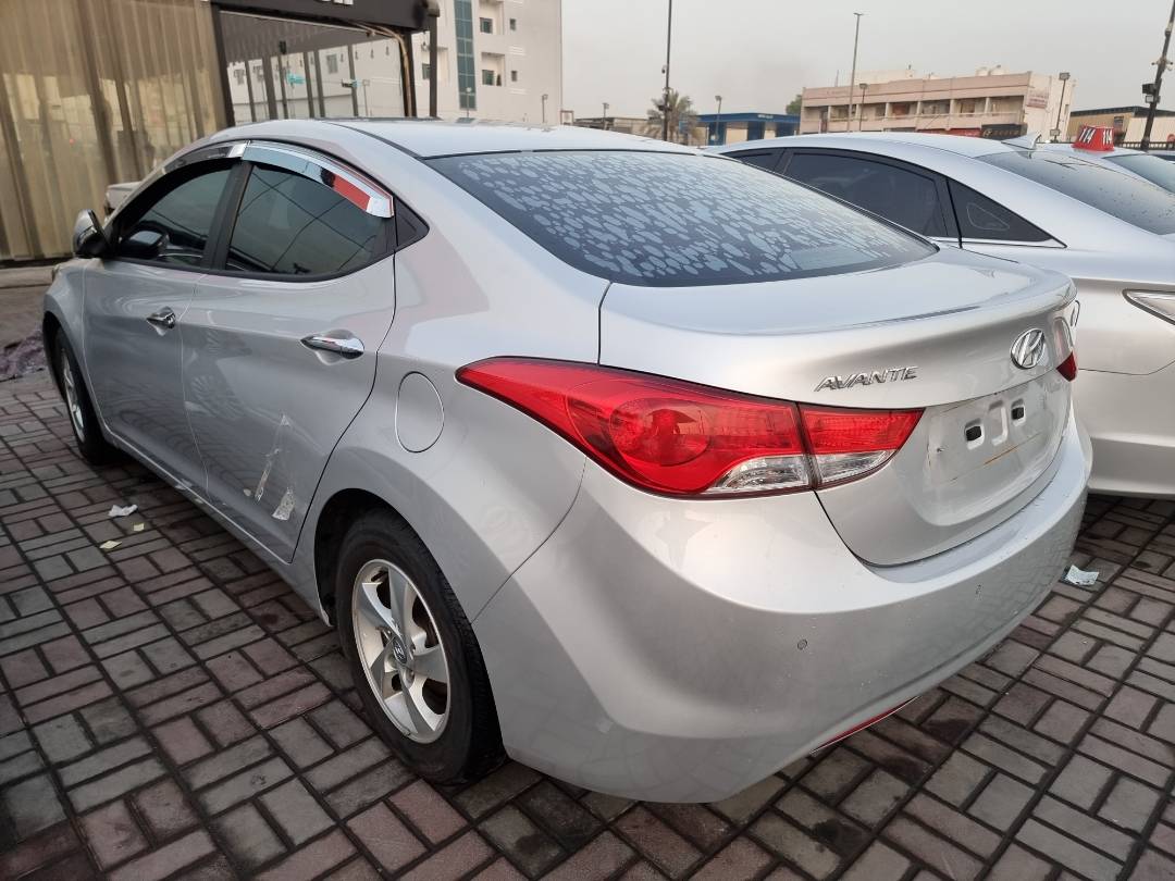 2012 HYUNDAI AVANTE — 99307 KM — Lot 125487 — Ind. 12 - Marhaba Auctions Used Cars - Image 5