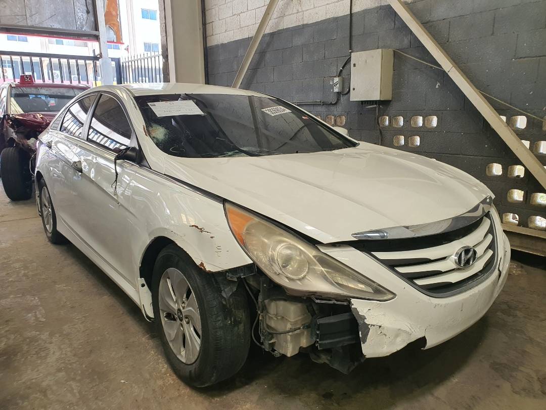 2014 HYUNDAI SONATA — 153402 Miles — Lot H816651 — Main - Marhaba Auctions Used Cars - Image 4