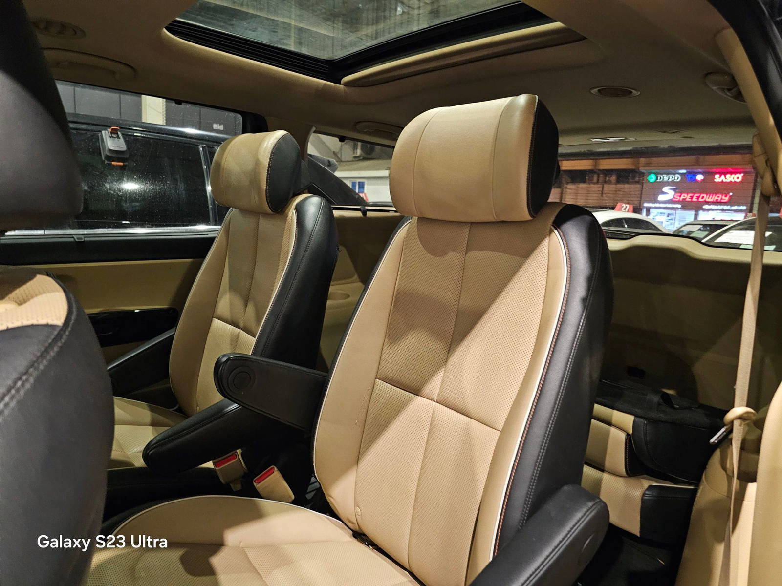 KIA SEDONA 2015 - Marhaba Auction Used Cars - Image 7