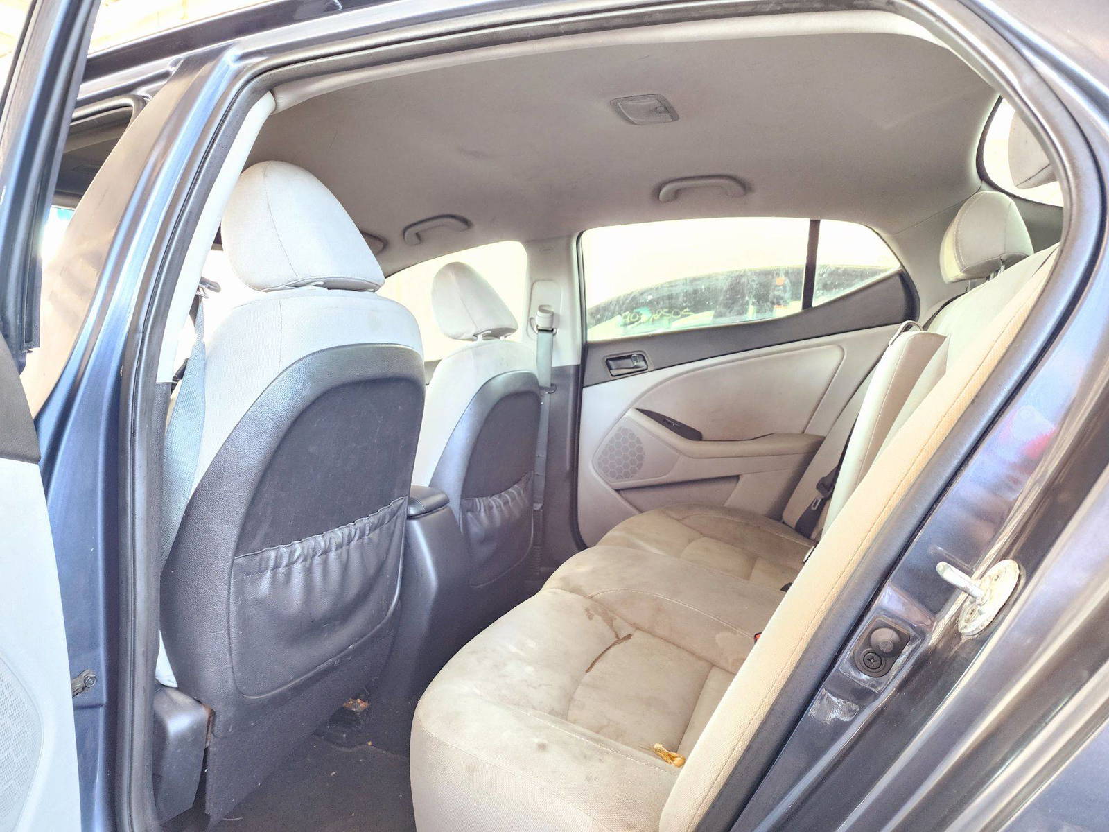2015 KIA OPTIMA — 219544 Miles — Lot 64426264 — Souq - Marhaba Auctions Used Cars - Image 6