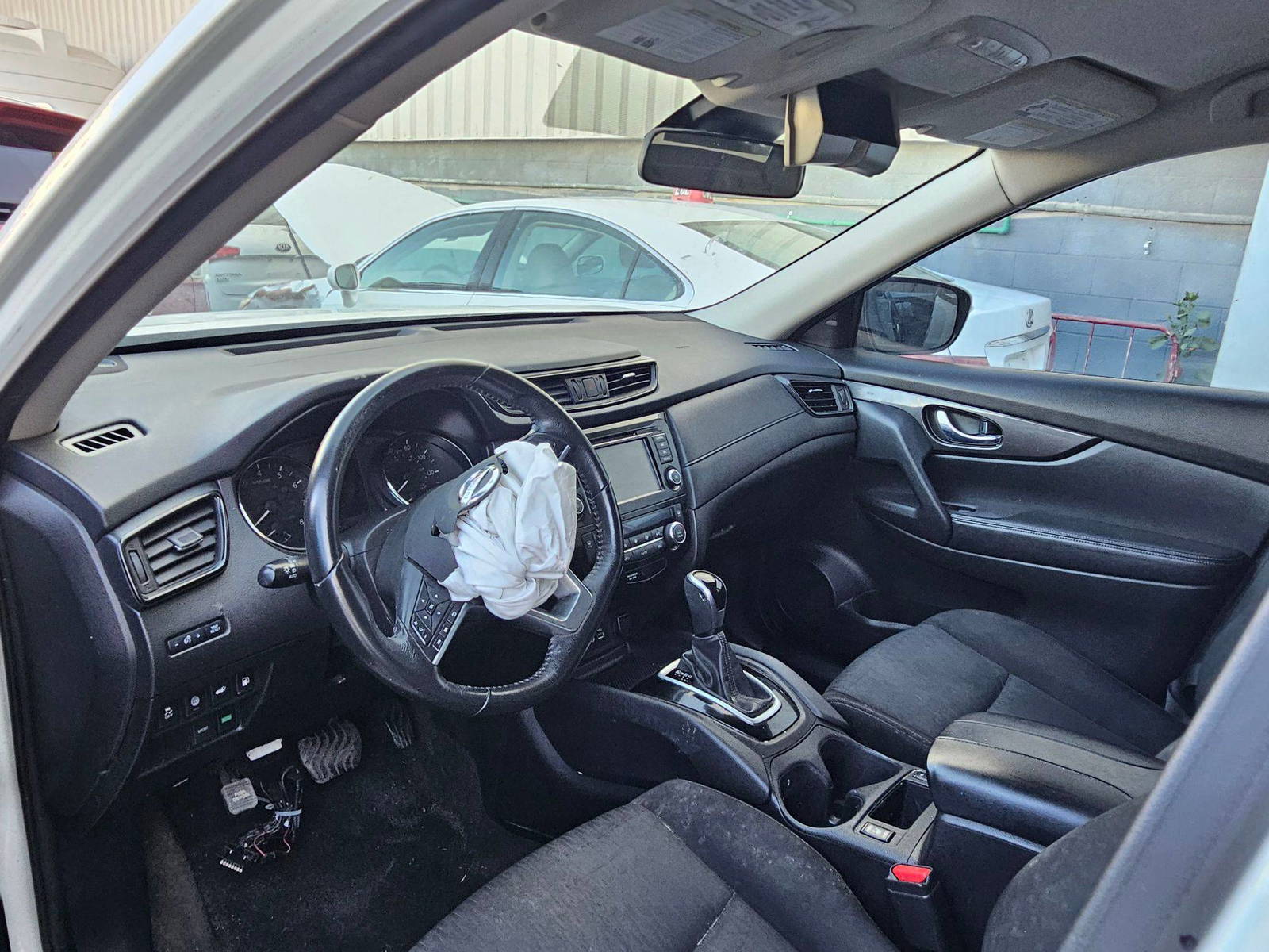 NISSAN ROGUE 2019 - Marhaba Auction Used Cars - Image 8