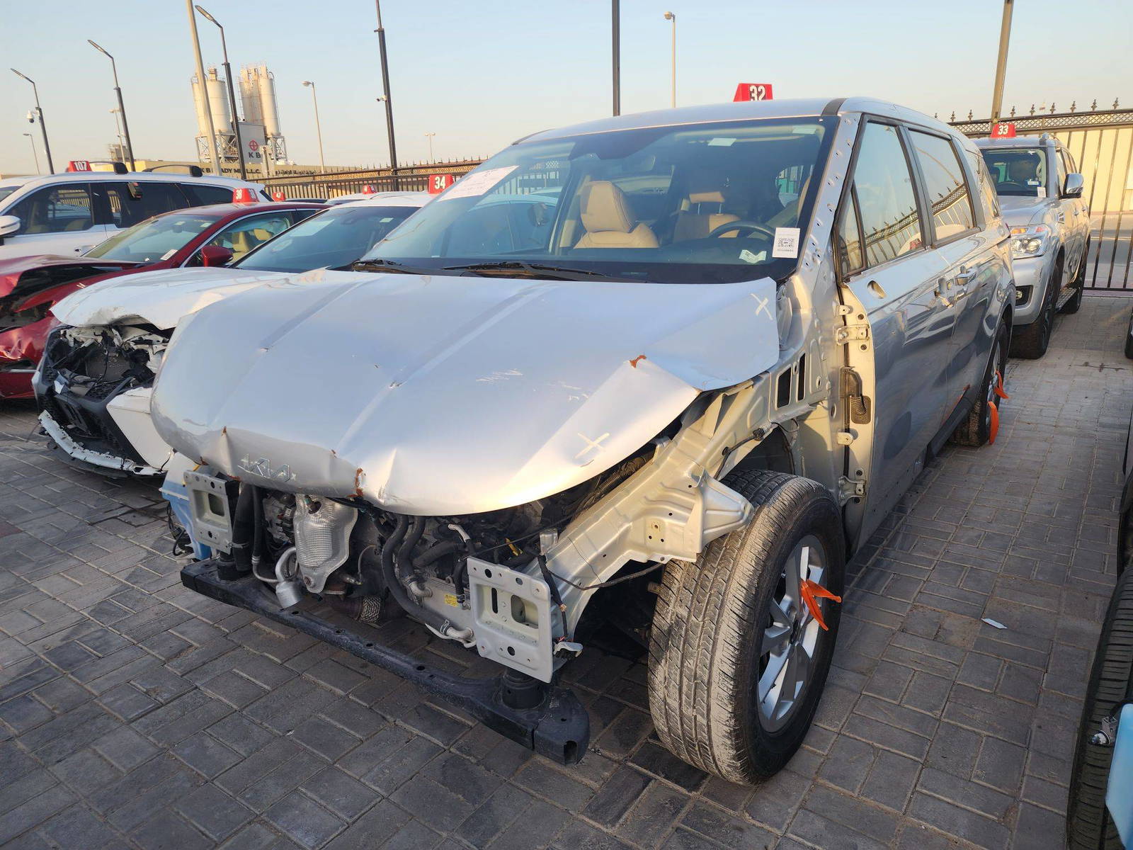 KIA CARNIVAL LX 2022 - Marhaba Auction Used Cars - Image 4