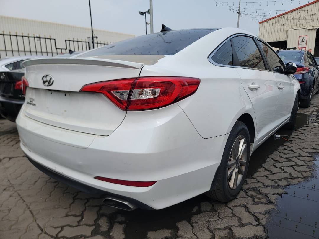 2015 HYUNDAI SONATA — 184953 Miles — Lot 39180889 — Main - Marhaba Auctions Used Cars - Image 3
