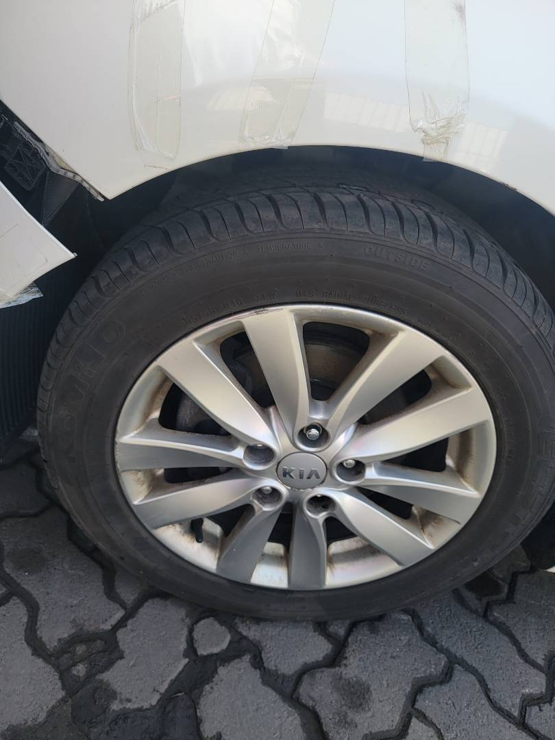 2014 KIA K3 — 238783 KM — Lot 174052 — Main - Marhaba Auctions Used Cars - Image 7