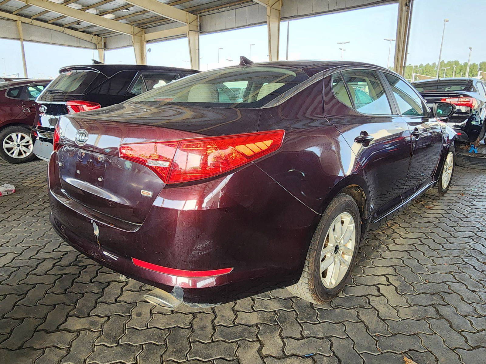 2011 KIA OPTIMA — 166463 Miles — Lot 92700 — Souq - Marhaba Auctions Used Cars - Image 3