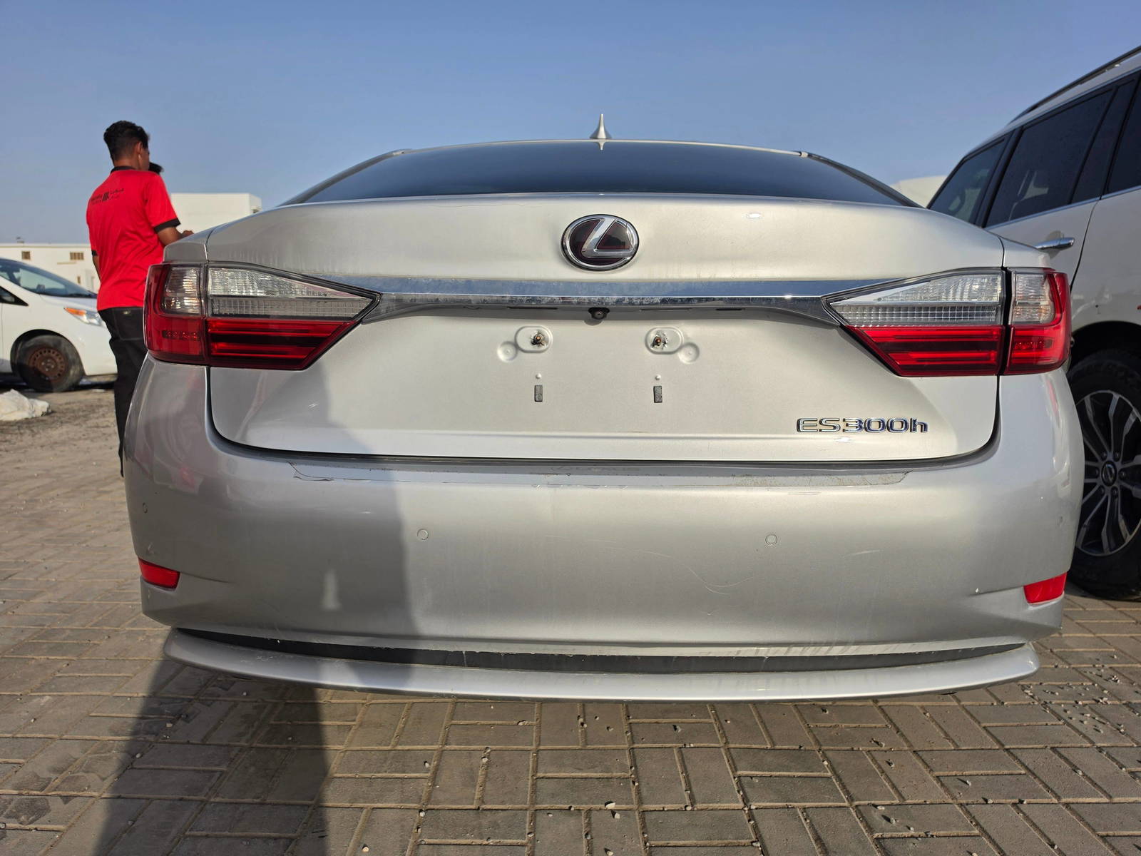 2016 LEXUS ES 300H — 9473 Miles — Lot 90123495 - Marhaba Auctions Used Cars - Image 17