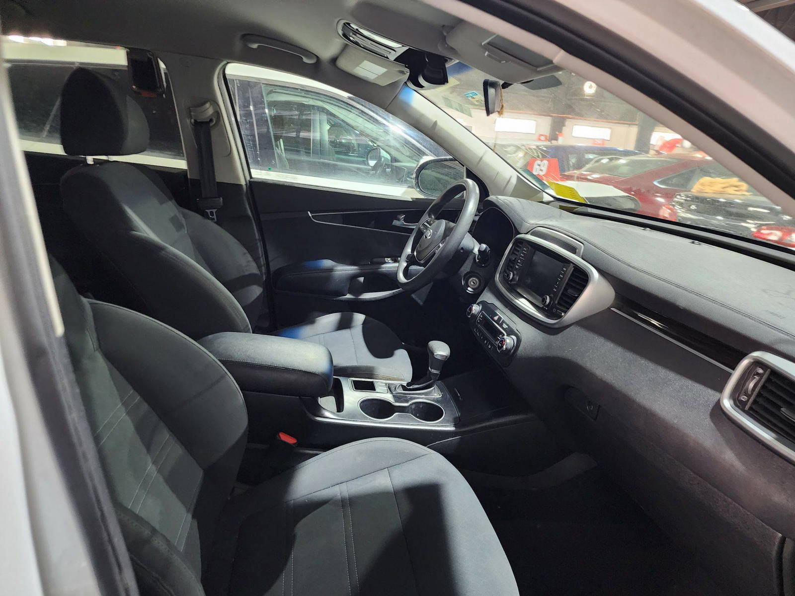 2019 KIA SORENTO — 138496 Miles — Lot 89735 — Al Quoz - Marhaba Auctions Used Cars - Image 9