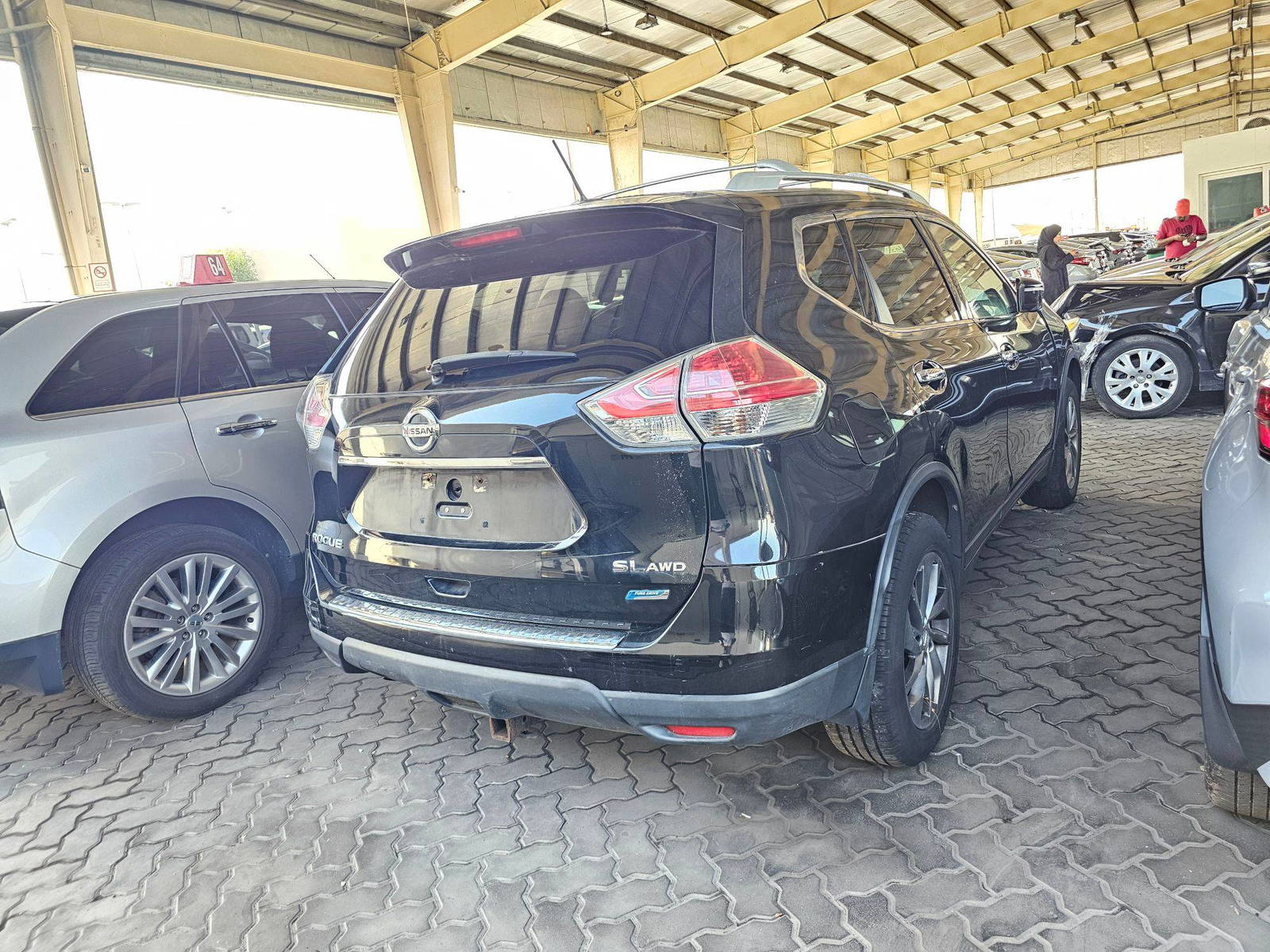 2014 NISSAN ROGUE — 130106 Miles — Lot MVXEC823128 — Souq - Marhaba Auctions Used Cars - Image 3