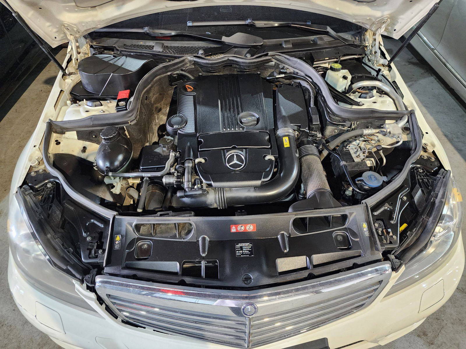 2012 MERCEDES BENZ C200 — 217442 KM — Lot 671621 — Main - Marhaba Auctions Used Cars - Image 13